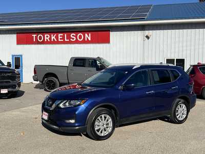 2018 Nissan Rogue, $12975. Photo 1