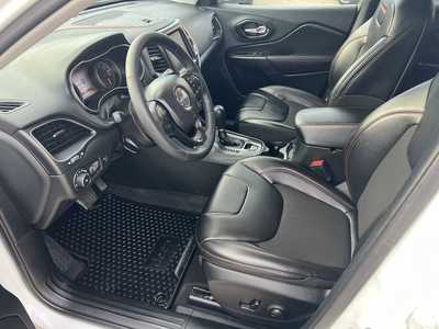 2023 Jeep Cherokee, $29975. Photo 6