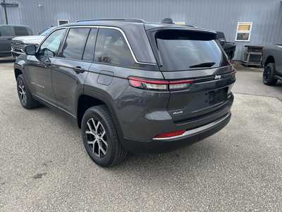 2025 Jeep Grand Cherokee, $44831. Photo 4