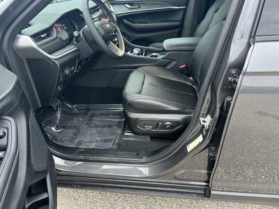 2025 Jeep Grand Cherokee, $44831. Photo 6