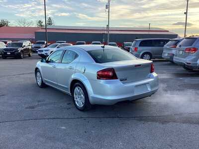 2011 Dodge Avenger, $1975. Photo 3