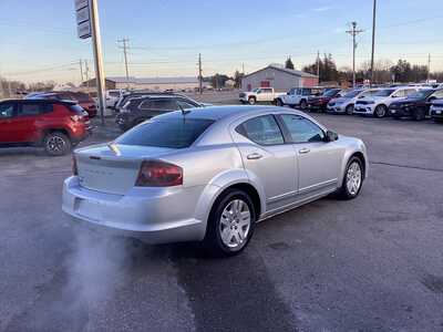 2011 Dodge Avenger, $1975. Photo 4