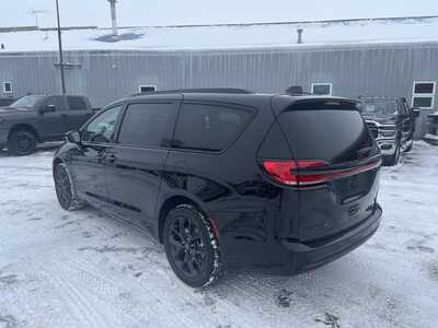 2026 Chrysler Pacifica, $47095. Photo 2