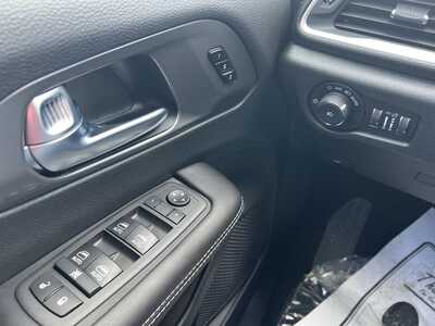 2026 Chrysler Pacifica, $45995. Photo 12