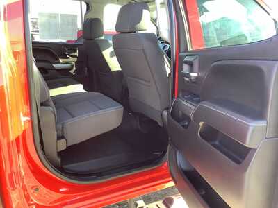 2019 Chevrolet 2500 Crew Cab, $29975. Photo 9