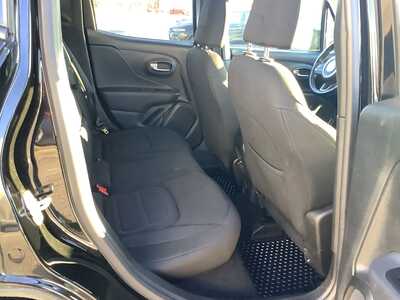 2022 Jeep Renegade, $18975. Photo 8