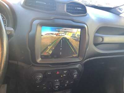 2022 Jeep Renegade, $18975. Photo 12
