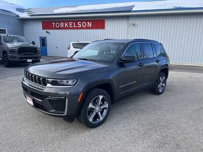 2026 Jeep Grand Cherokee, $47746. Photo 1
