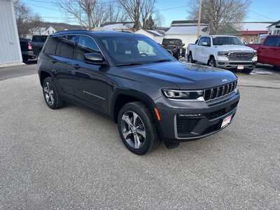 2026 Jeep Grand Cherokee, $47746. Photo 2