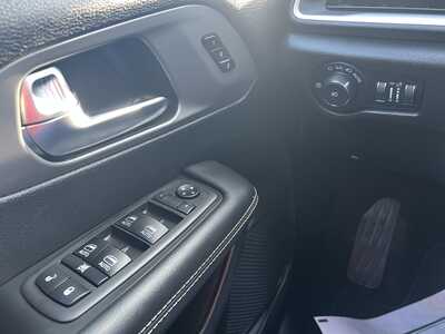 2025 Chrysler Pacifica, $32975. Photo 12