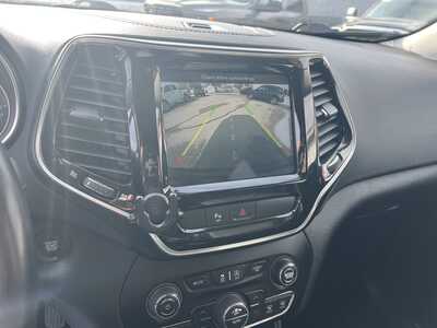 2020 Jeep Cherokee, $18575. Photo 8