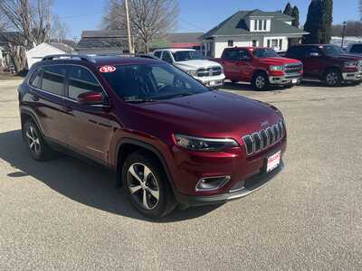 2020 Jeep Cherokee, $19575. Photo 2