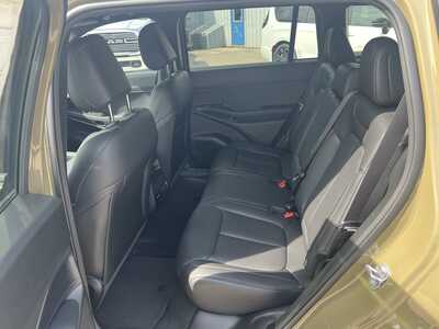 2026 Jeep Cherokee, $42916. Photo 5