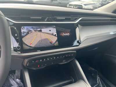 2026 Jeep Cherokee, $42916. Photo 8