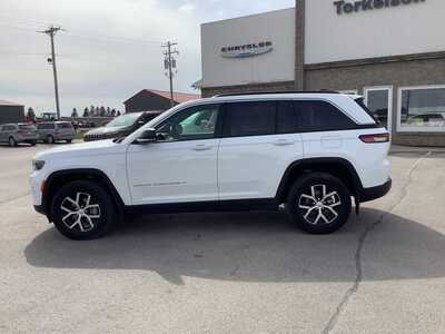 2024 Jeep Grand Cherokee, $34975. Photo 2