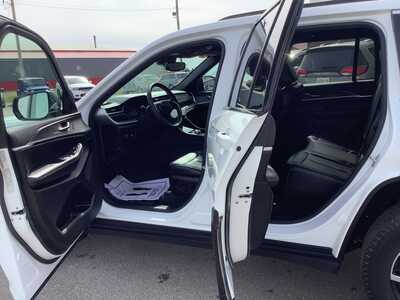 2024 Jeep Grand Cherokee, $34975. Photo 10