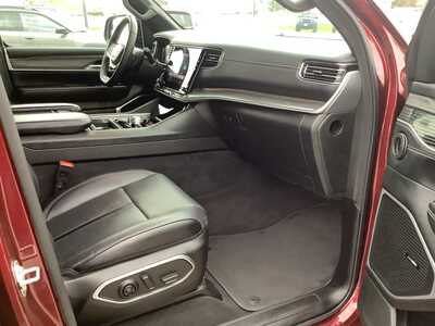 2024 Jeep Wagoneer, $42575. Photo 7