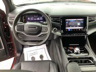 2024 Jeep Wagoneer, $42575. Photo 12