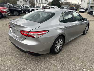 2020 Toyota Camry, $19975. Photo 3