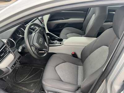 2020 Toyota Camry, $19975. Photo 5