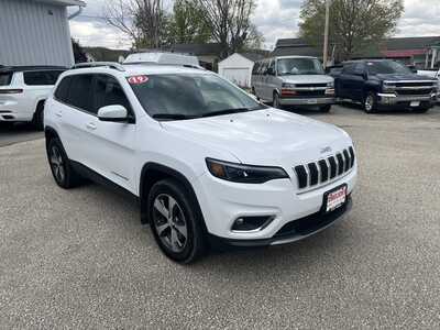 2019 Jeep Cherokee, $19575. Photo 2