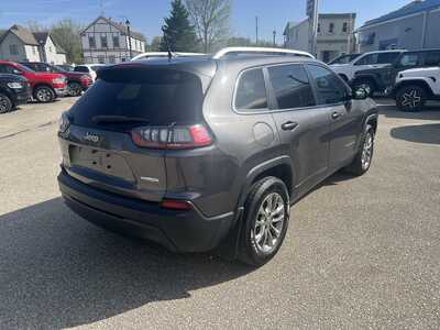 2019 Jeep Cherokee, $17575. Photo 3