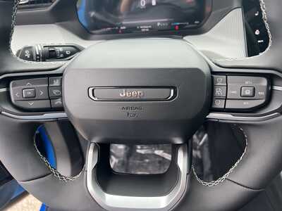 2026 Jeep Cherokee, $41982. Photo 9