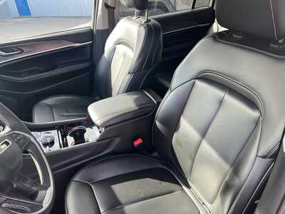 2023 Jeep Grand Cherokee L, $34575. Photo 7
