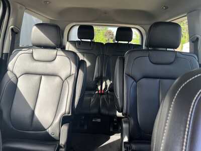 2023 Jeep Grand Cherokee L, $34575. Photo 8