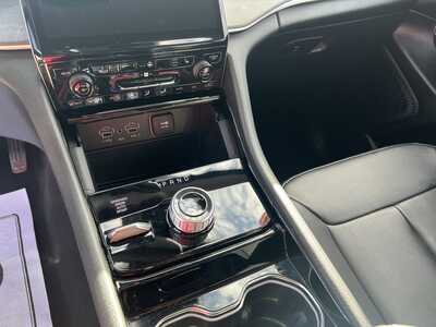 2023 Jeep Grand Cherokee L, $34575. Photo 9