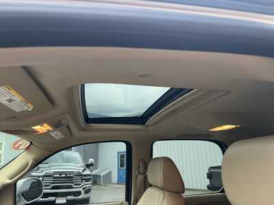 2009 Cadillac Escalade, $9975. Photo 6