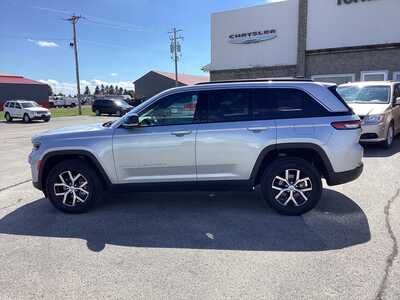2025 Jeep Grand Cherokee, $38975. Photo 2