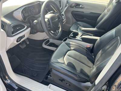 2022 Chrysler Pacifica, $21975. Photo 8