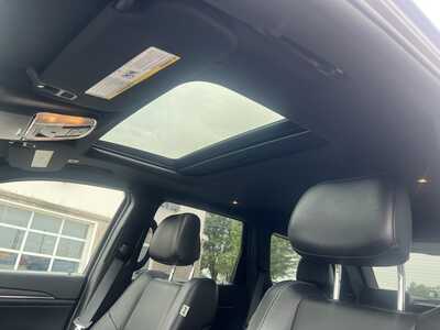 2021 Jeep Grand Cherokee, $26975. Photo 5