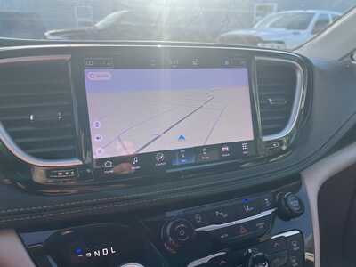 2023 Chrysler Pacifica, $26975. Photo 12