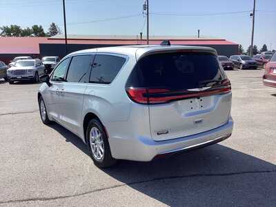 2026 Chrysler Pacifica, $32975. Photo 3