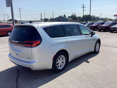 2026 Chrysler Pacifica, $32975. Photo 4
