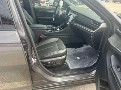 2026 Jeep Grand Cherokee, $44153. Photo 7