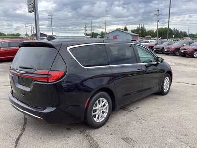 2024 Chrysler Pacifica, $26575. Photo 4