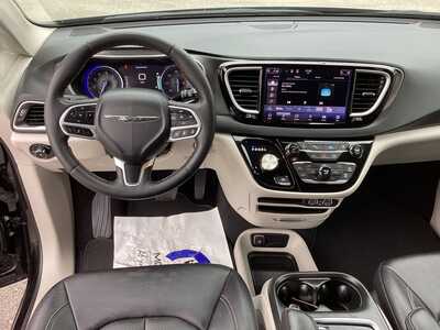 2024 Chrysler Pacifica, $26575. Photo 12