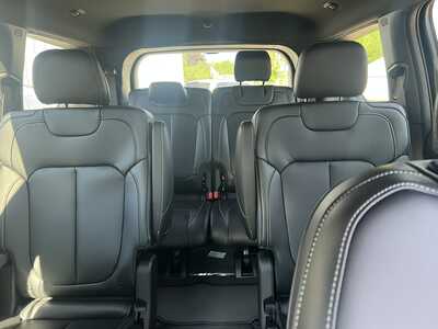 2027 Jeep Grand Cherokee L, $49741. Photo 9