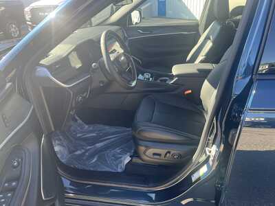 2027 Jeep Grand Cherokee, $52817. Photo 6