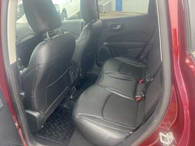 2021 Jeep Compass, $20575. Photo 5
