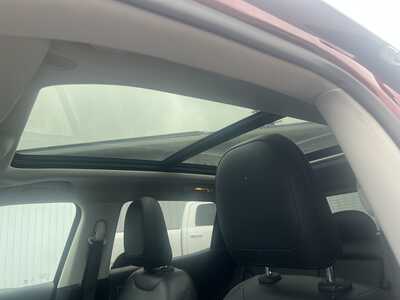 2021 Jeep Compass, $20575. Photo 8