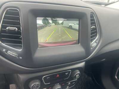 2021 Jeep Compass, $20575. Photo 10