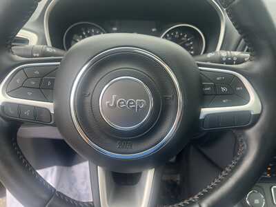 2021 Jeep Compass, $20575. Photo 11