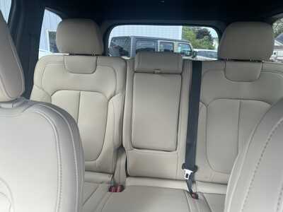 2027 Jeep Grand Cherokee, $47245. Photo 8