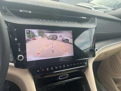2027 Jeep Grand Cherokee, $47245. Photo 10