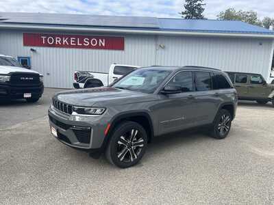 2027 Jeep Grand Cherokee, $47781. Photo 1