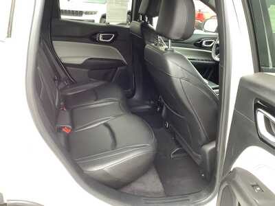 2026 Jeep Compass, $25975. Photo 8